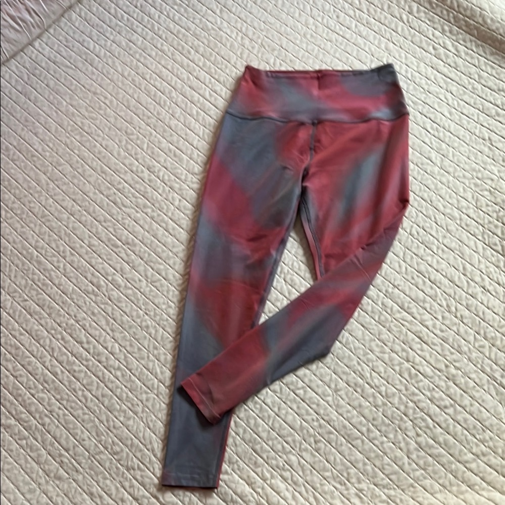 Beyond Yoga Rose and Blue Leggings